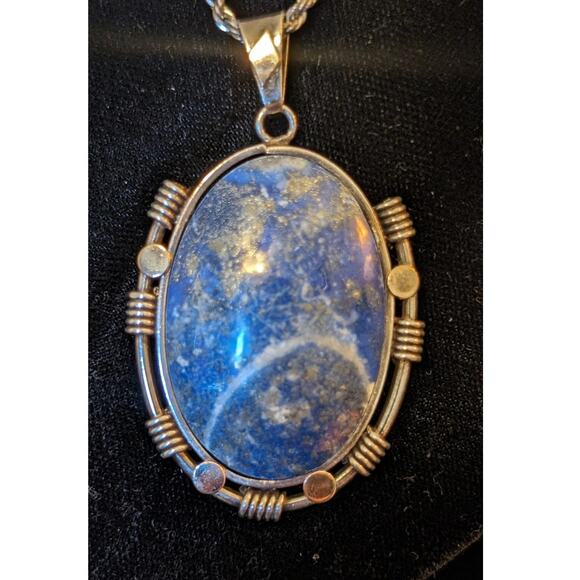 Blue Stone Bezel Set in Sterling Silver on Vintage Heavy Sterling Rope Chain - Picture 16 of 16